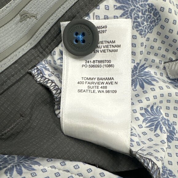 Tommy Bahama Men's Big & Tall Size 44LG Fog Grey 11" Chip Shot Performance Short - Picture 9 of 11